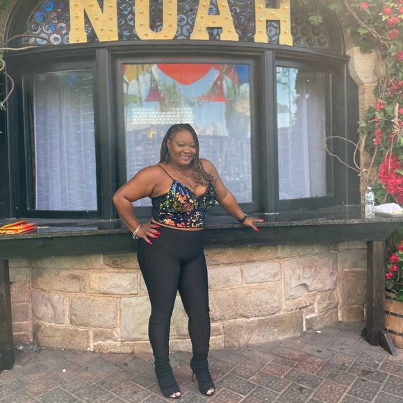 Meet your Posher, Jennaya - Picture 6 of 6